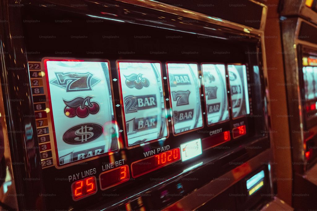 Live Casino vs RNG Games: Which Offers Better Odds for Players?